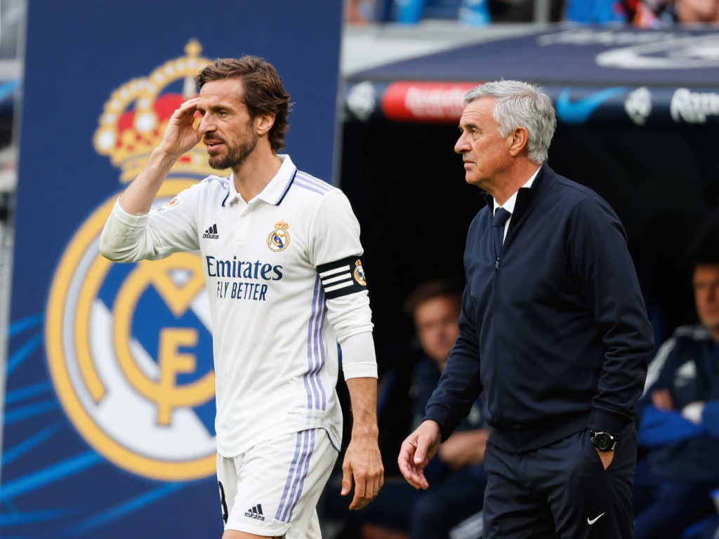 罗马诺:阿隆索已决定接受皇马邀请,只待安切洛蒂离任 罗马诺:阿隆索已决定接受皇马邀请,只待安切洛蒂离任