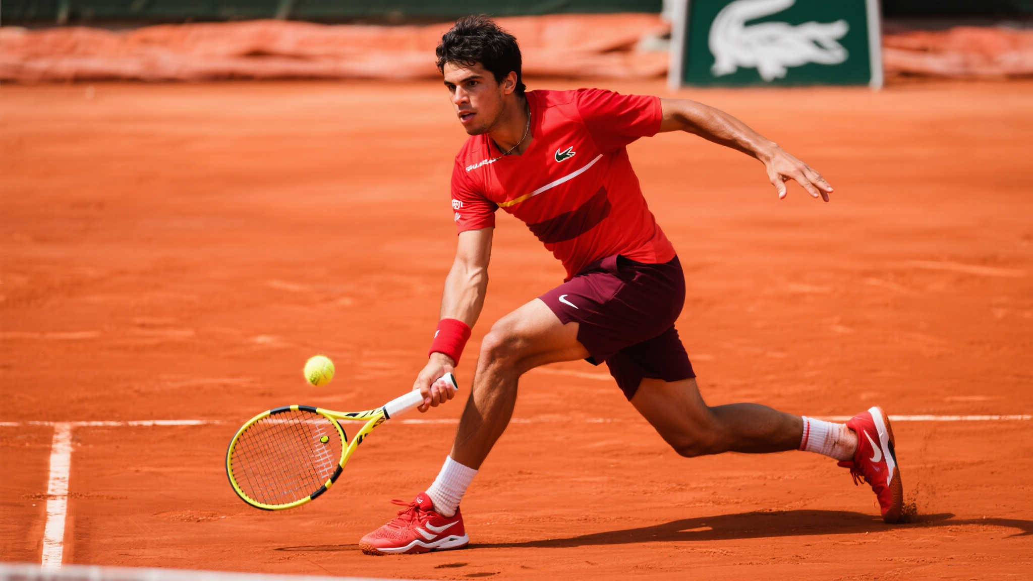 阿尔卡拉斯:红土赛场的新一代霸主 阿尔卡拉斯:红土赛场的新一代霸主